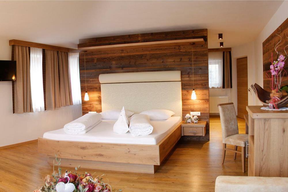 Hotel Nussbaumerhof *** Роденго Экстерьер фото