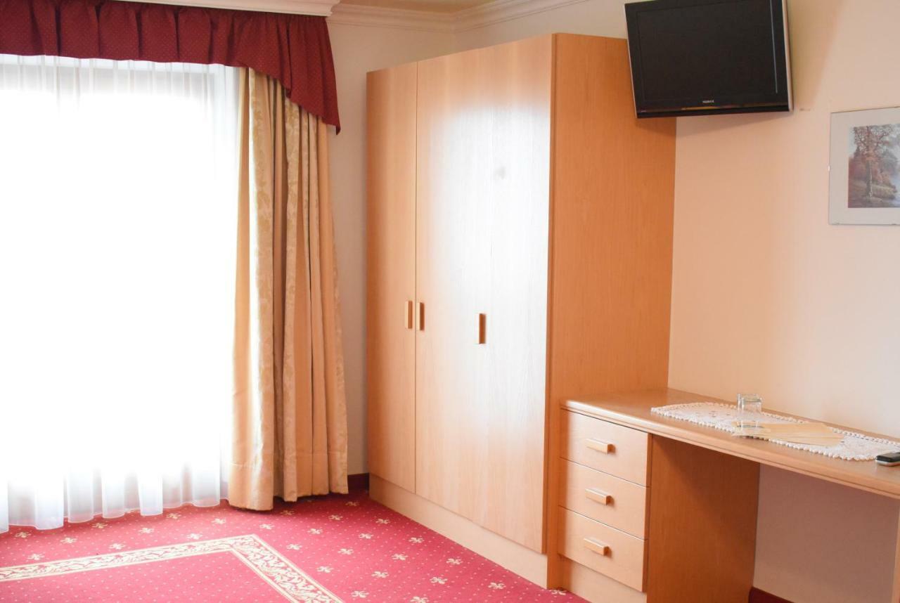 Hotel Nussbaumerhof *** Роденго Экстерьер фото